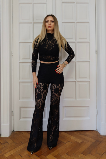 SET DIN DANTELA CU TOP SI PANTALON EVAZAT